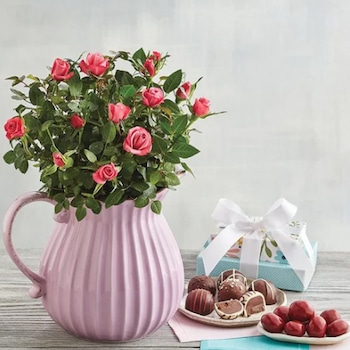 EComm, There's Still Time to Order These Sweet Treats for Mother's Day